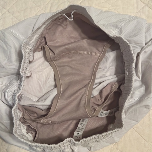 Lululemon White Hotty Hot Shorts - Picture 5 of 6